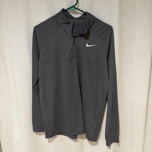Nike Men's Dark Gray Quarter-Zip Performance Jacket